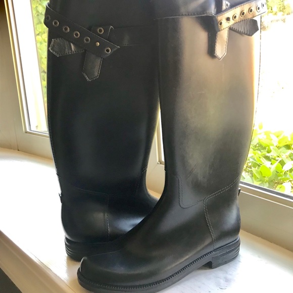 ⛈ Nine West Black Rain Boots - Picture 2 of 8